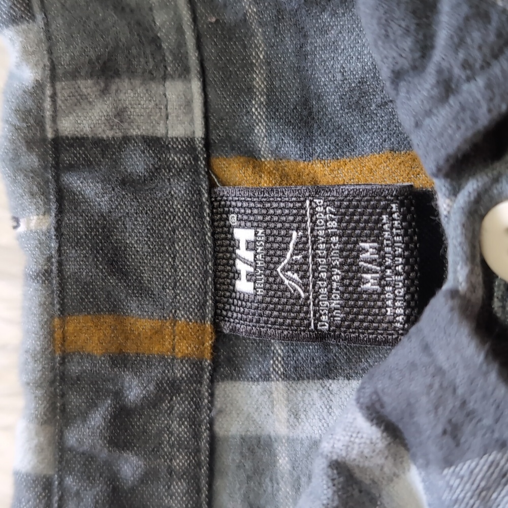 Helly Hansen 100% Organic Cotton Grey Plaid Flannel Fall Button Up Shirt Medium - Picture 4 of 7